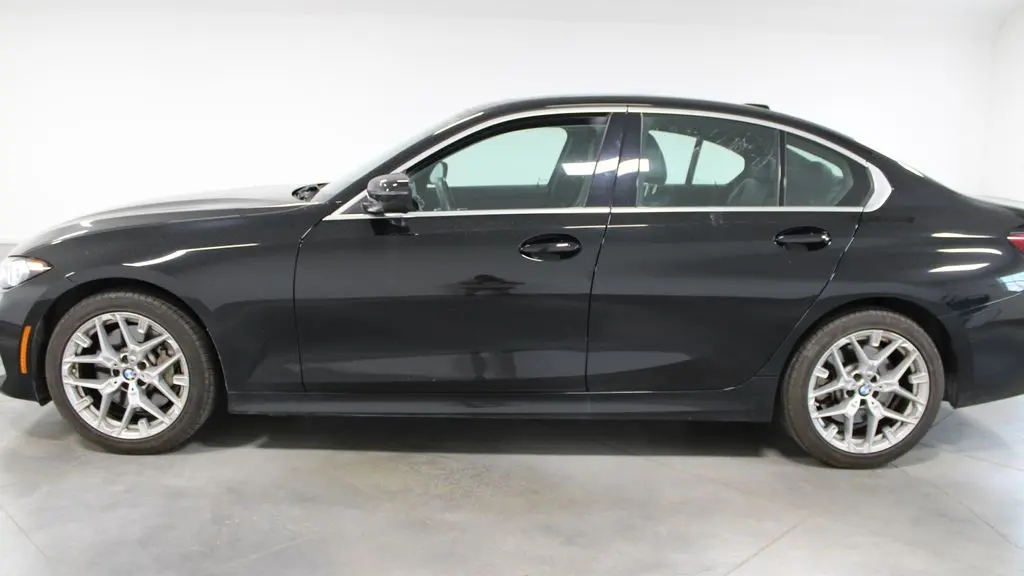2025 BMW 3 Series 330i
