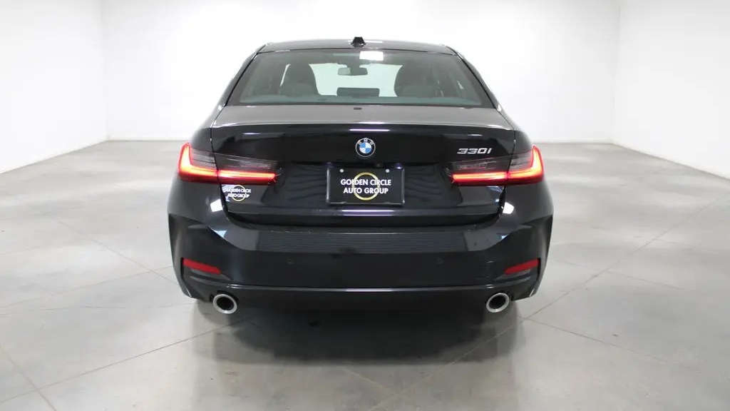 2025 BMW 3 Series 330i