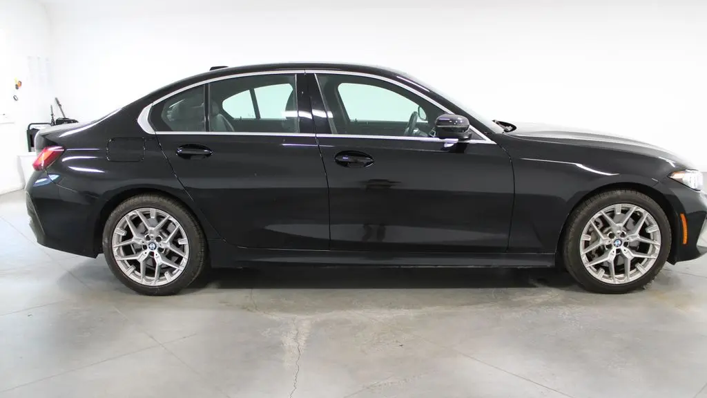 2025 BMW 3 Series 330i