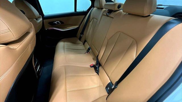 2025 BMW 3 Series 330i