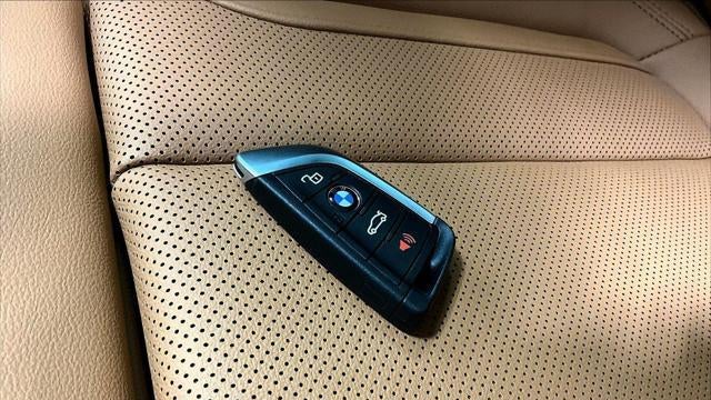 2025 BMW 3 Series 330i