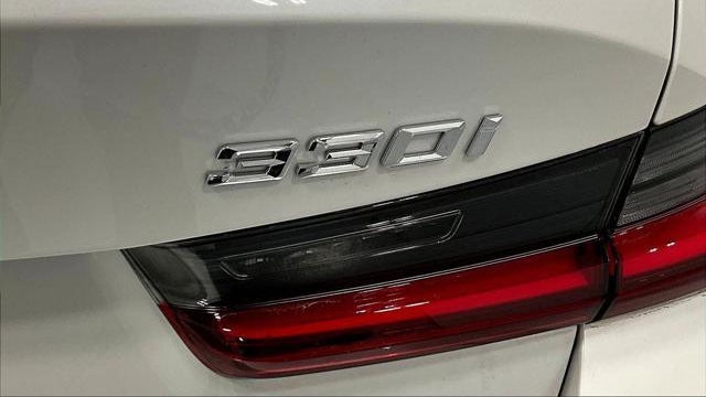 2025 BMW 3 Series 330i