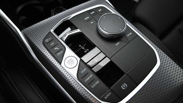 2026 BMW 3 Series 330i