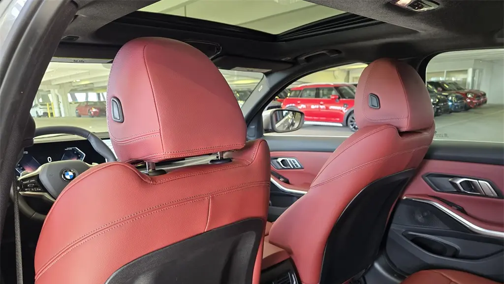 2025 BMW 3 Series 330i