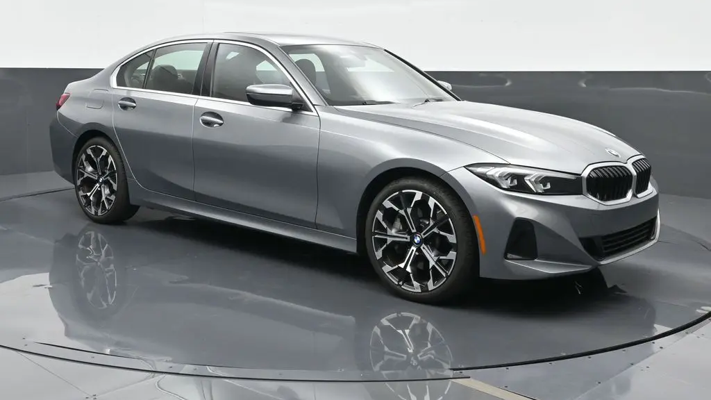2025 BMW 3 Series 330i
