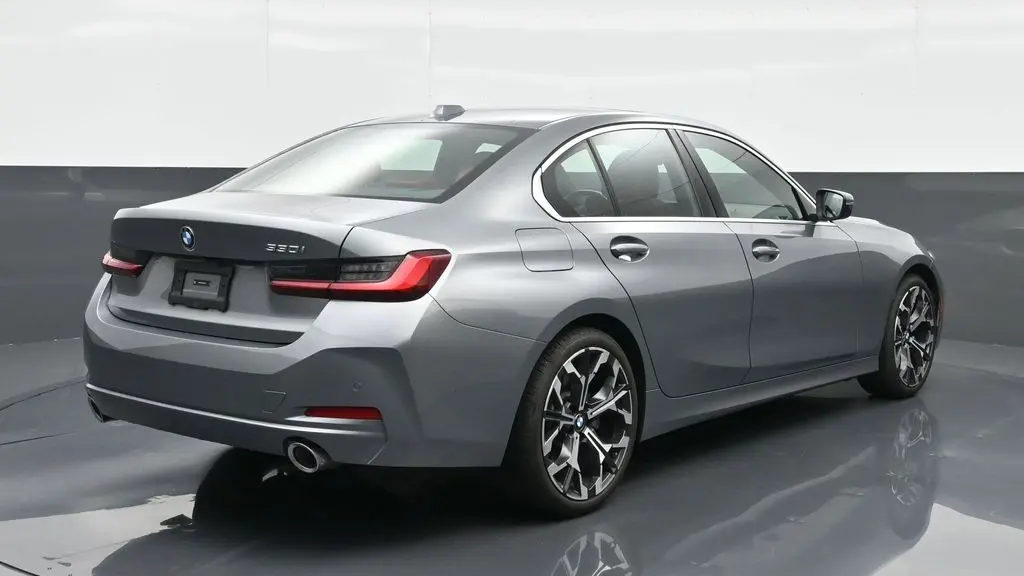 2025 BMW 3 Series 330i