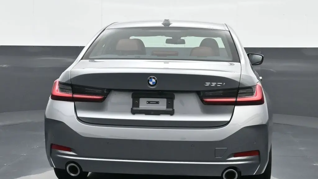2025 BMW 3 Series 330i