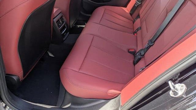 2025 BMW 3 Series 330i