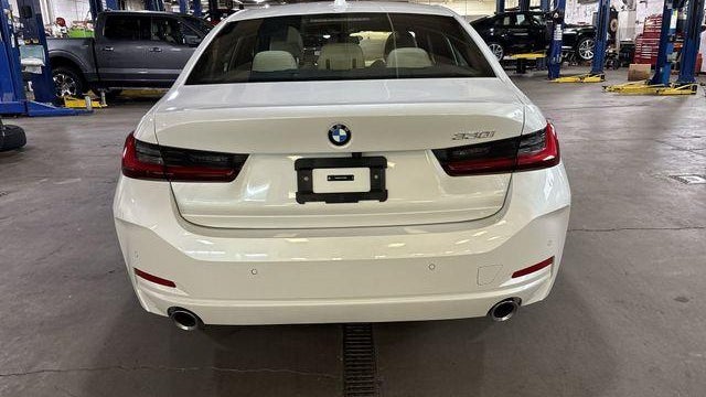 2026 BMW 3 Series 330i