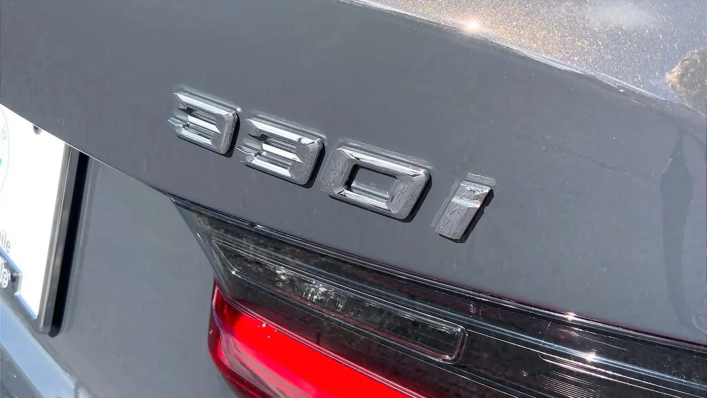 2026 BMW 3 Series 330i