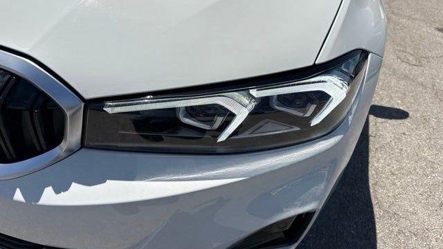 2026 BMW 3 Series 330i