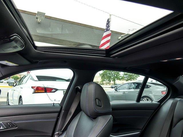 2025 BMW 330i - $42,989