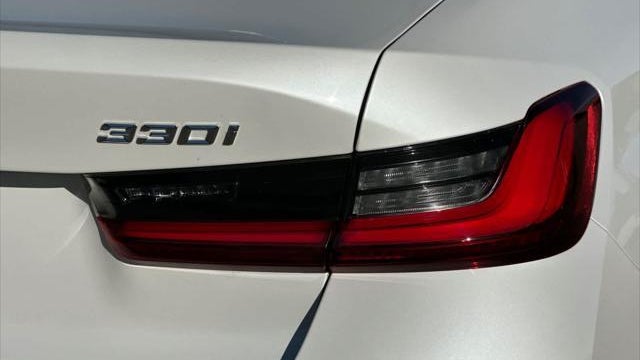 2025 BMW 3 Series 330i