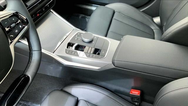 2025 BMW 3 Series 330i