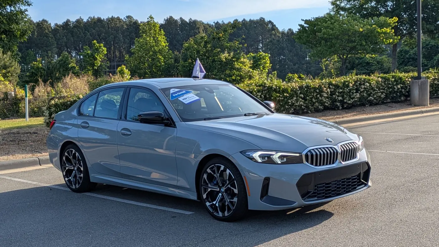 2025 BMW 3 Series 330i
