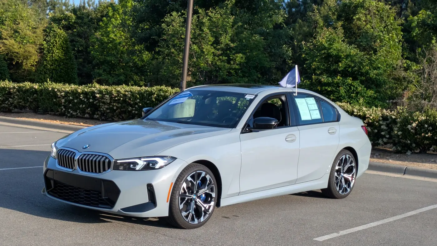2025 BMW 3 Series 330i