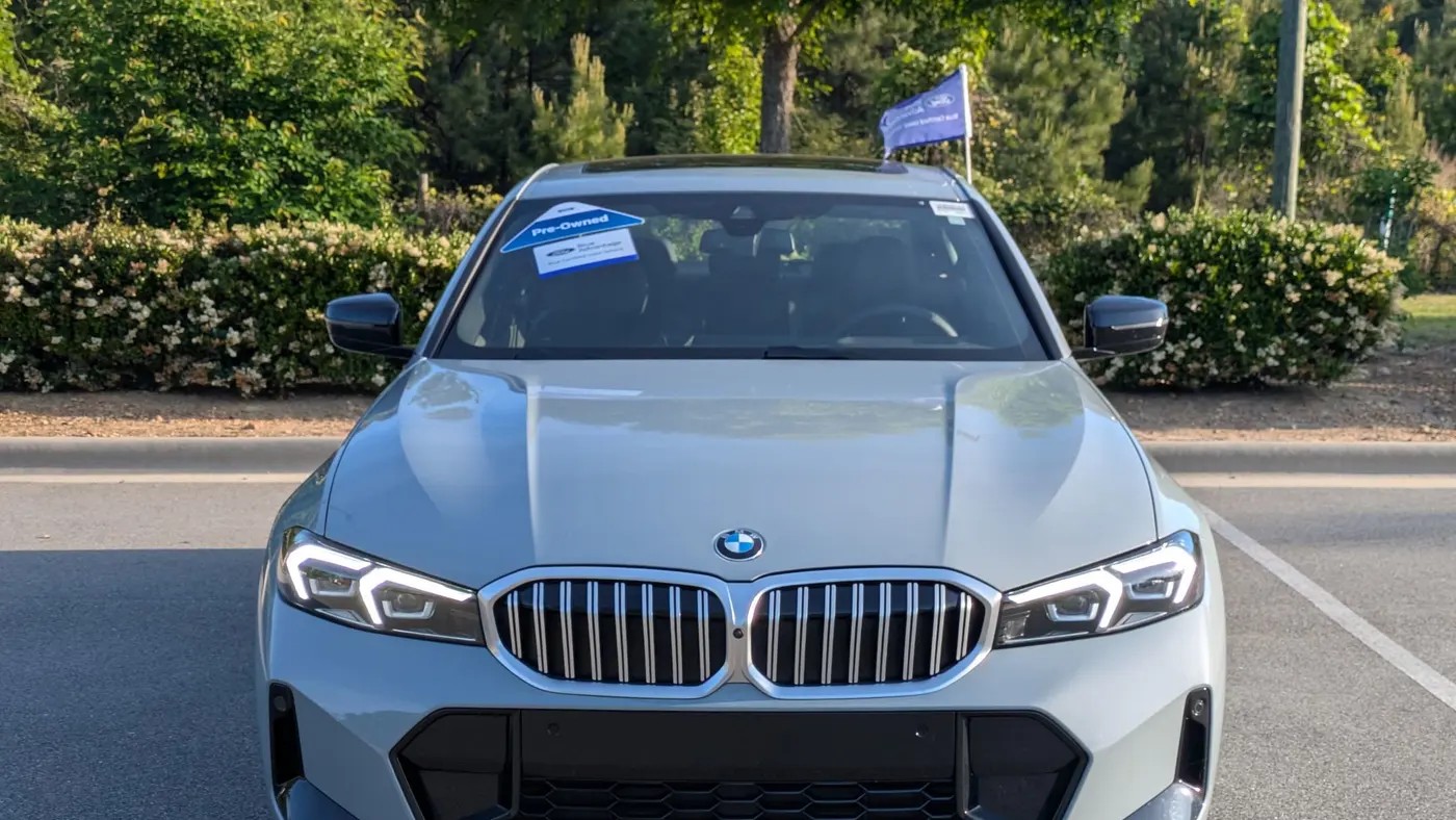 2025 BMW 3 Series 330i