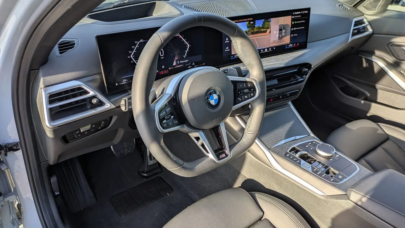 2025 BMW 3 Series 330i