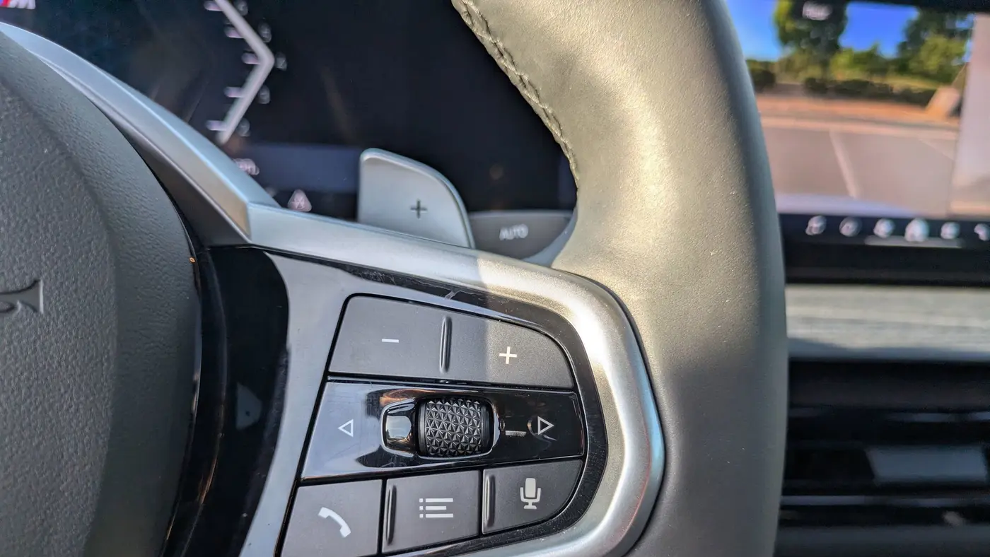 2025 BMW 3 Series 330i