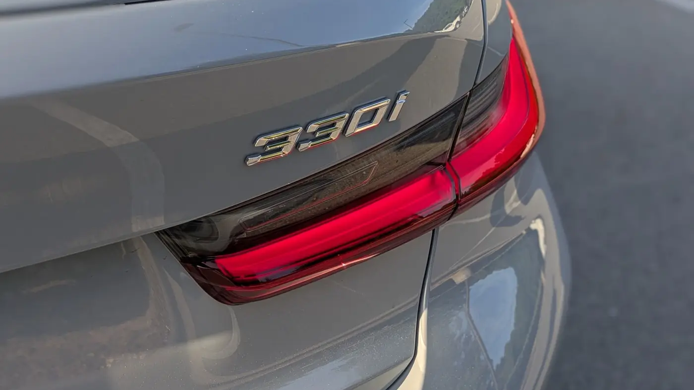 2025 BMW 3 Series 330i