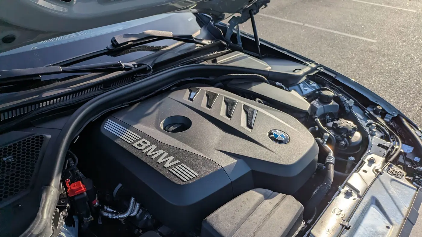2025 BMW 3 Series 330i