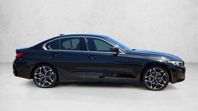2025 BMW 3 Series 330i