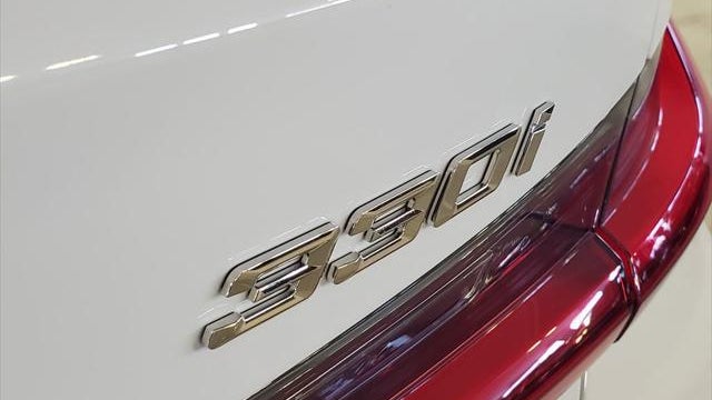2026 BMW 3 Series 330i