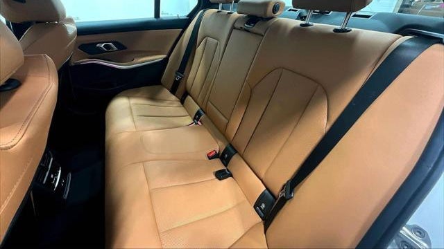 2025 BMW 3 Series 330i