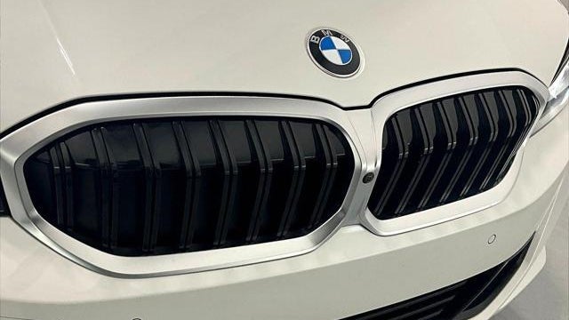2025 BMW 3 Series 330i