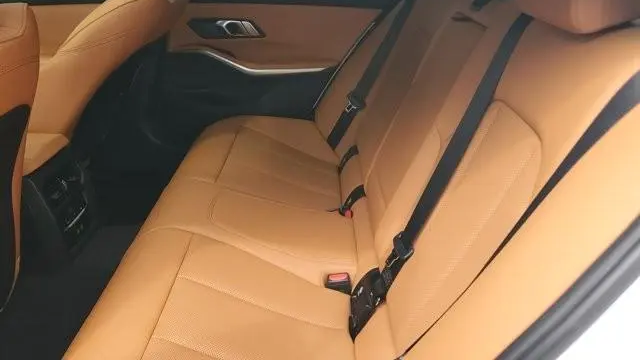 2023 BMW 3 Series 330i