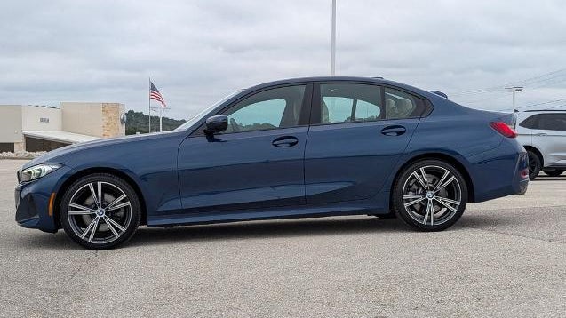 2023 BMW 3 Series 330i