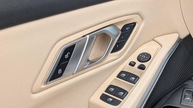 2023 BMW 3 Series 330i
