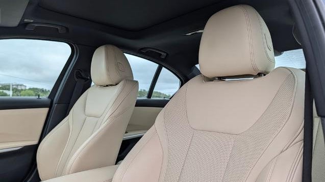 2023 BMW 3 Series 330i