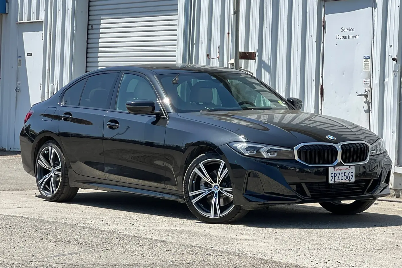 2023 BMW 330i - $32,500