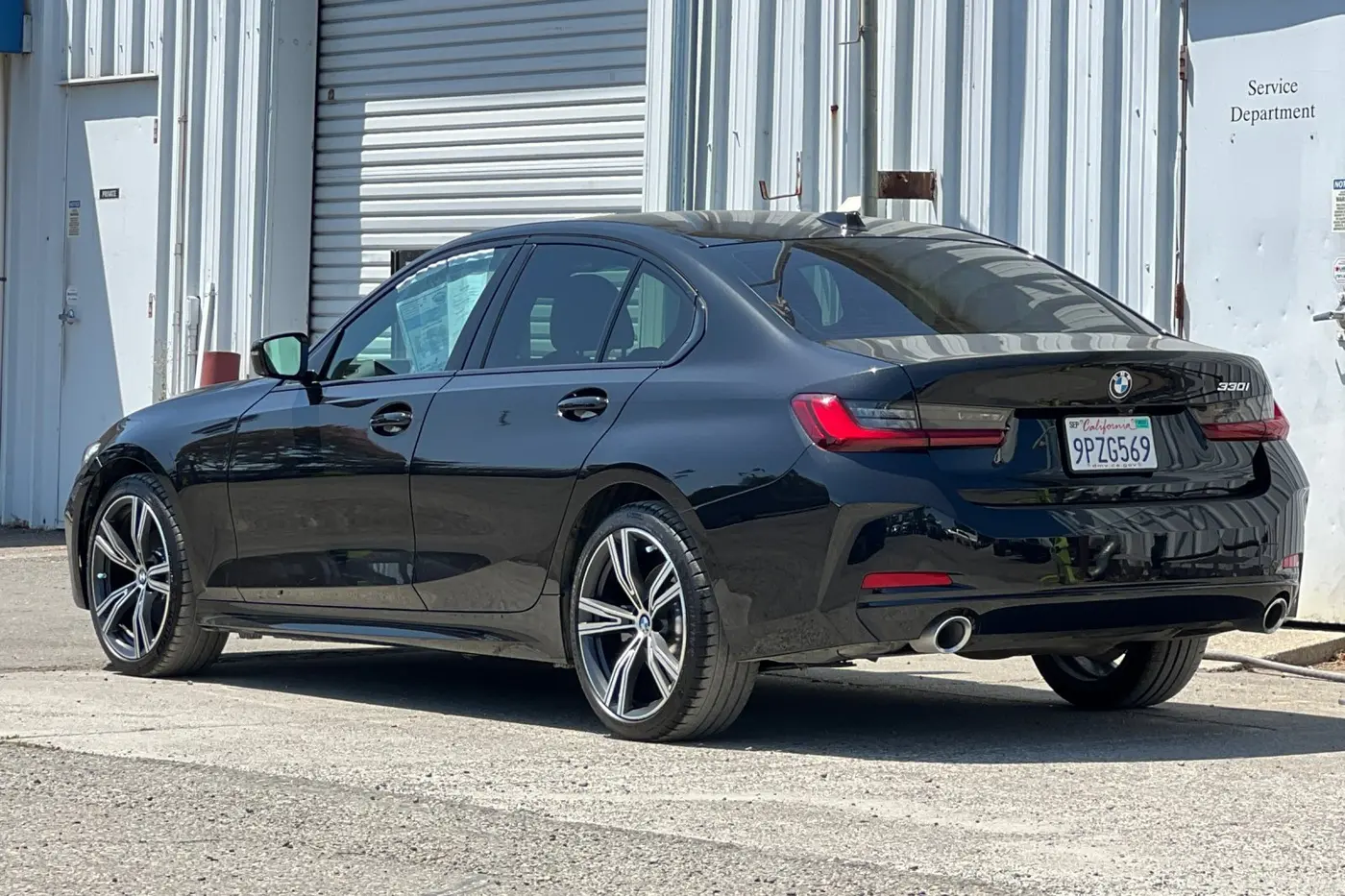 2023 BMW 330i - $32,500