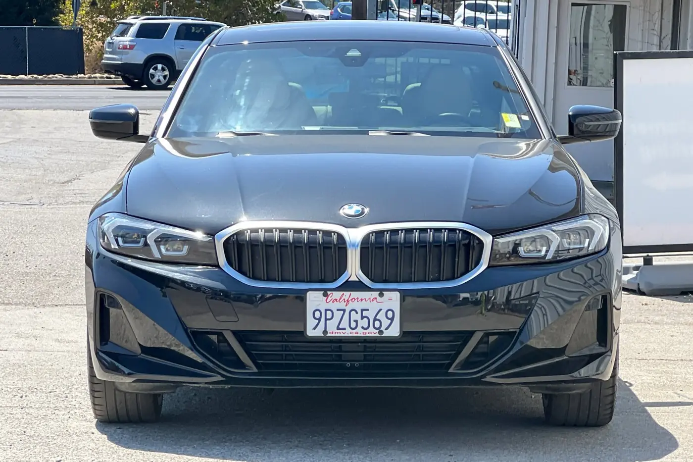 2023 BMW 330i - $32,500