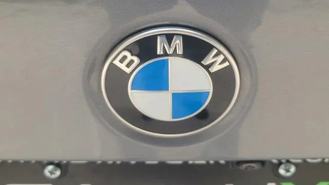 2024 BMW 3 Series 330i
