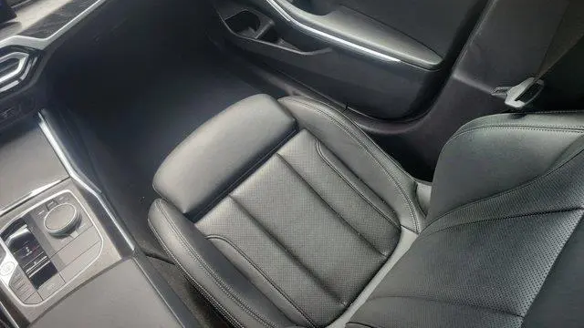 2024 BMW 3 Series 330i
