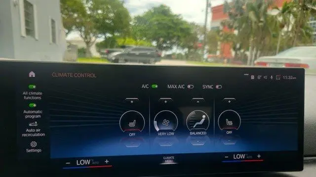 2024 BMW 3 Series 330i