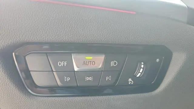 2024 BMW 3 Series 330i