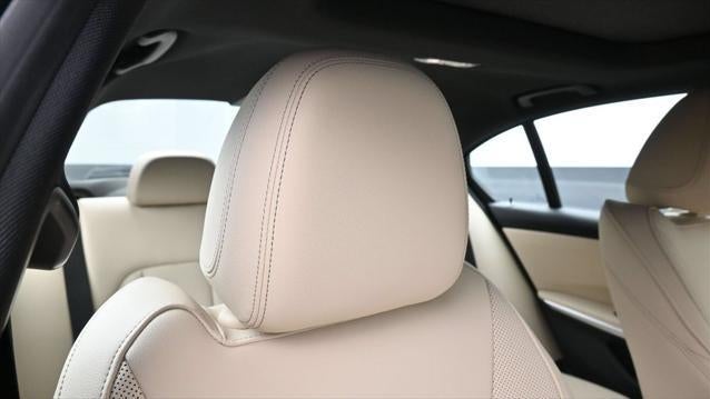 2023 BMW 3 Series 330i