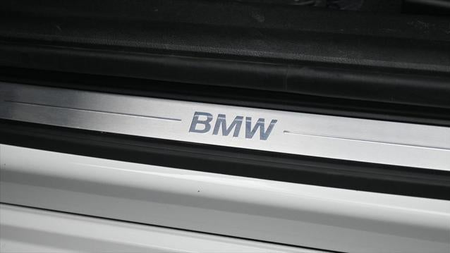 2023 BMW 3 Series 330i