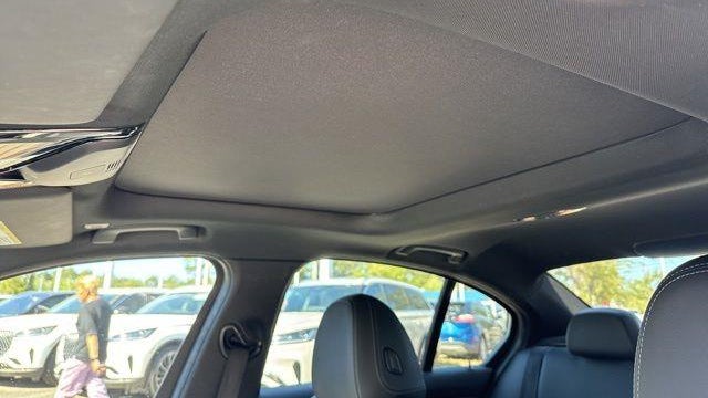 2023 BMW 3 Series 330i
