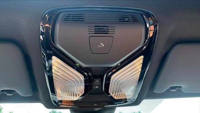 2024 BMW 3 Series 330i