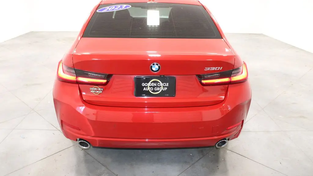 2023 BMW 3 Series 330i