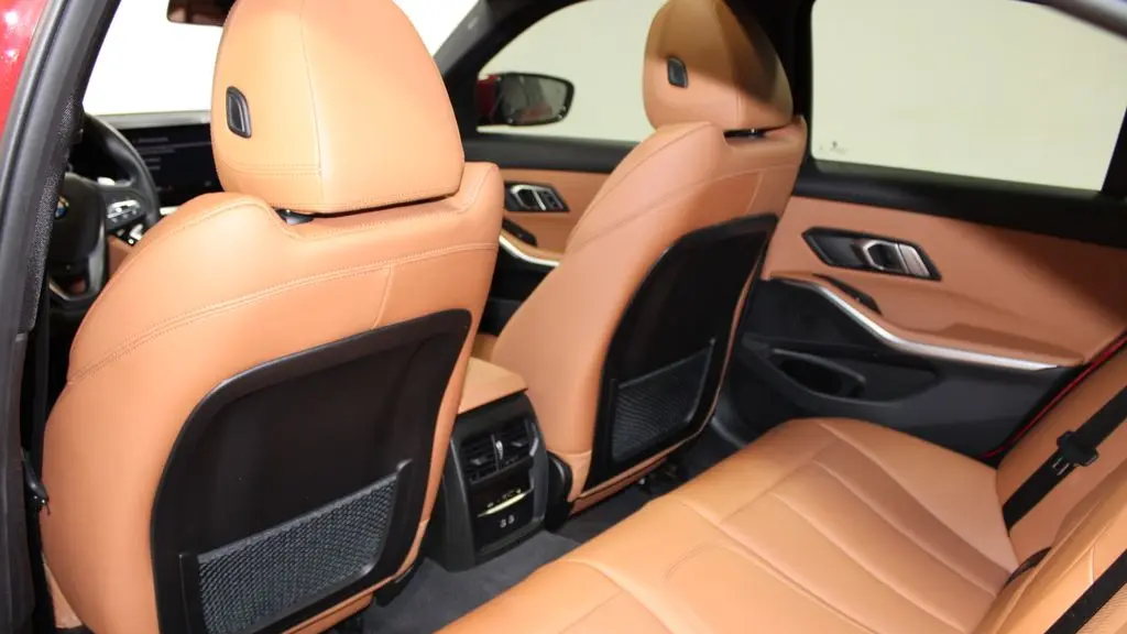 2023 BMW 3 Series 330i