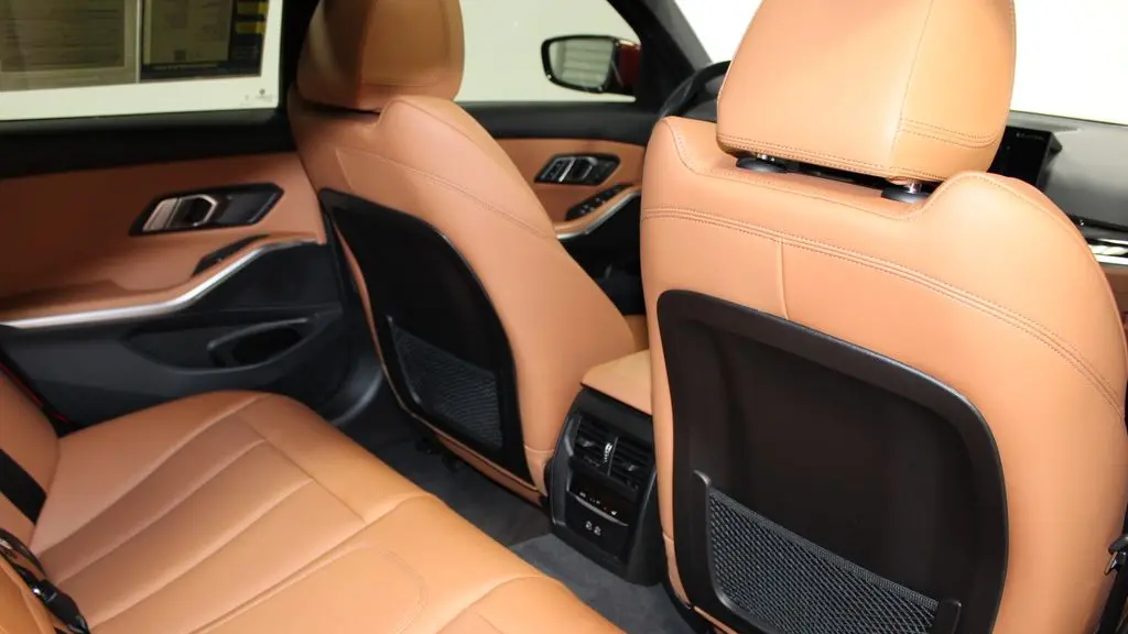 2023 BMW 3 Series 330i