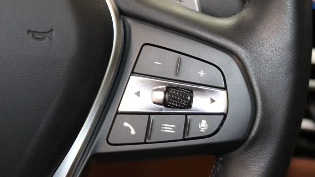 2023 BMW 3 Series 330i