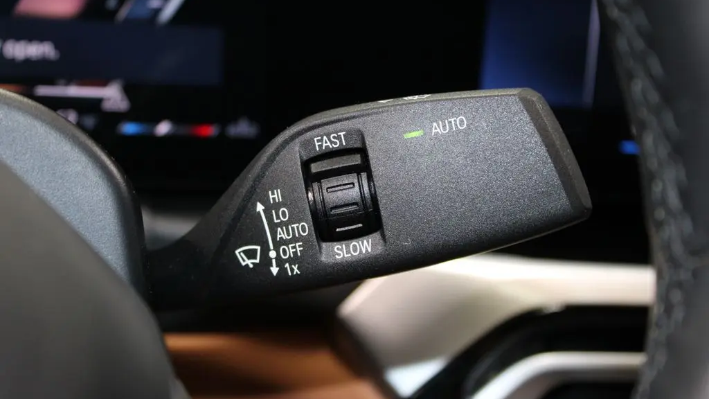 2023 BMW 3 Series 330i