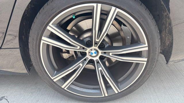 2023 BMW 3 Series 330i
